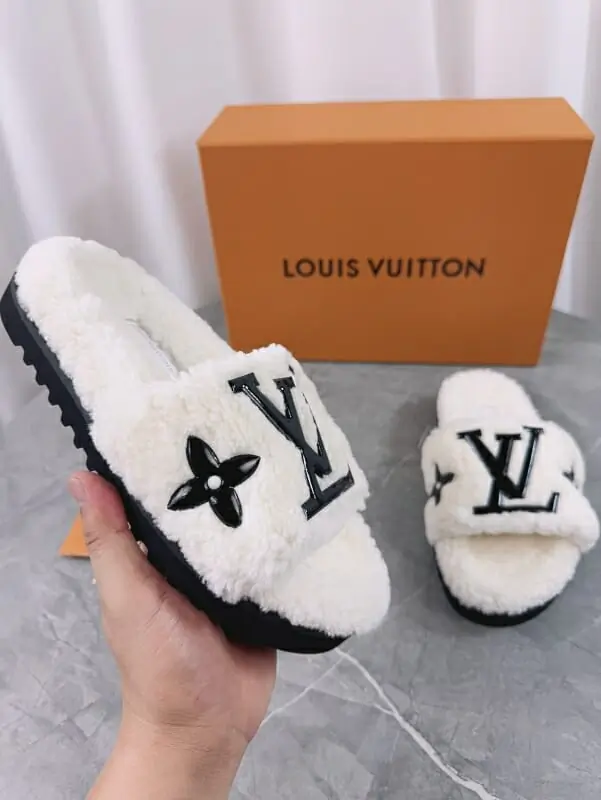 louis vuitton chaussons pour femme s_12453764